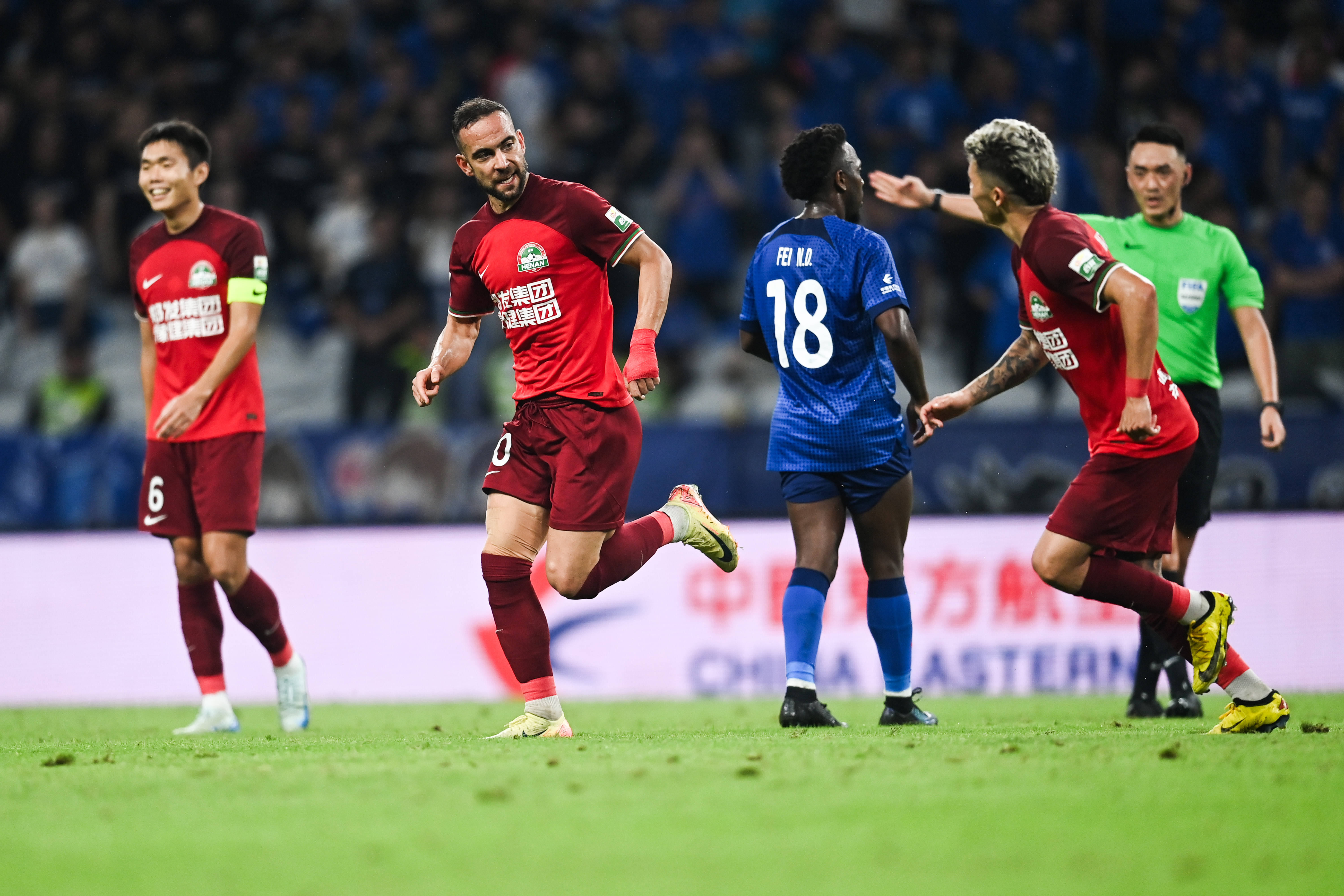 澳客网页版登录入口-深圳队全场碾压中超，如同剧本杀再现，绝杀的简单介绍