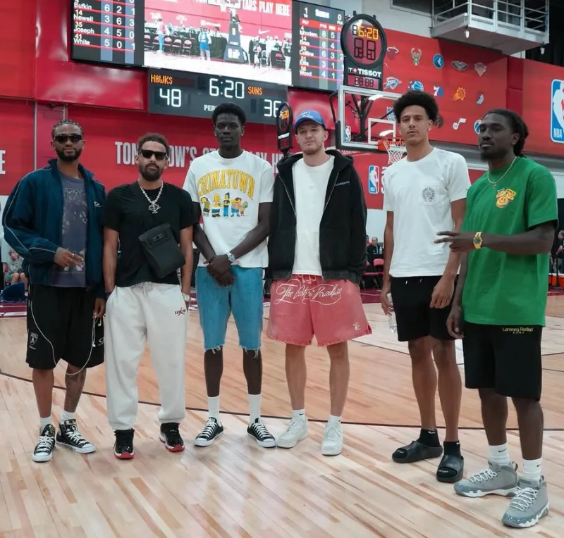 包含NBA球员积极参与社区服务活动的词条 包含NBA球员积极参与社区服务活动的词条