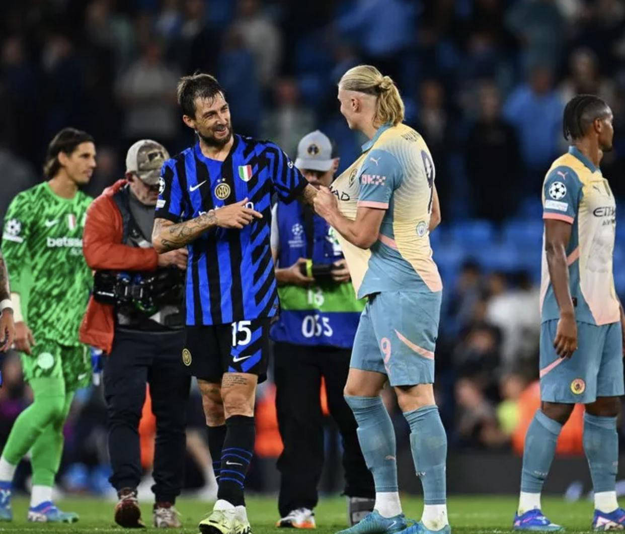 意大利队赢得比赛获得进一步晋级机会 意大利队赢得比赛获得进一步晋级机会