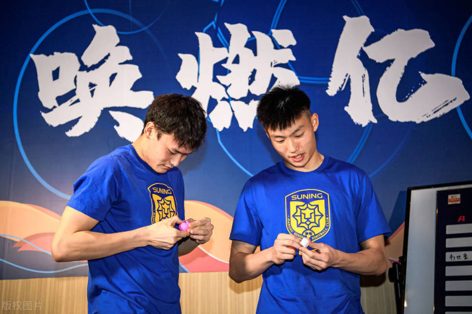 郑达伦关键时刻进球!广州富力主场胜江苏苏宁的简单介绍 郑达伦关键时刻进球!广州富力主场胜江苏苏宁的简单介绍