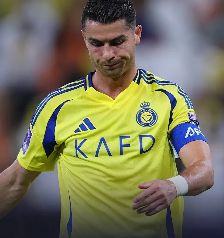 澳客app下载地址-欧国联联赛中球员敬业精神感人至深