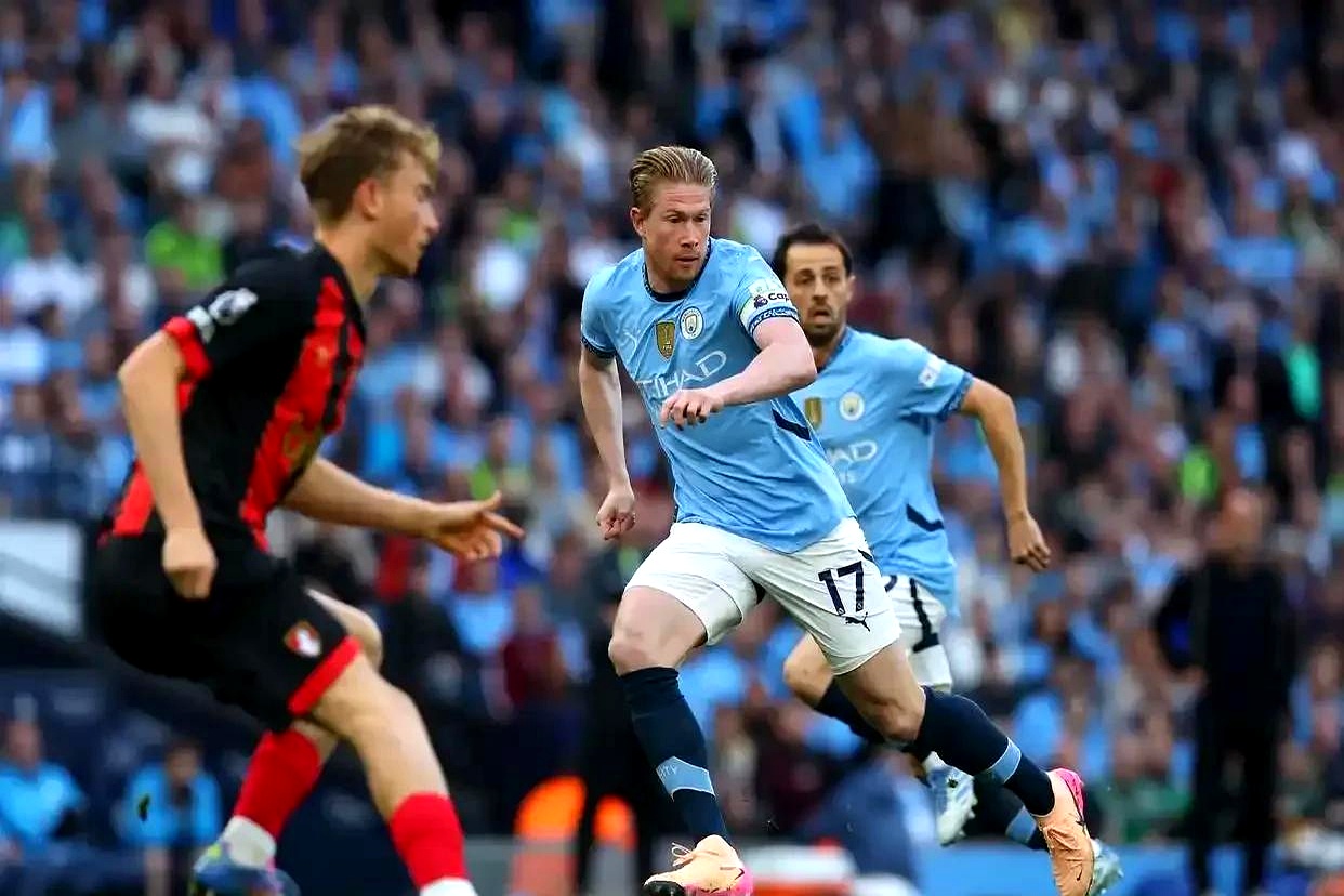 包含意甲联赛竞争激烈，球员拼尽全力的词条