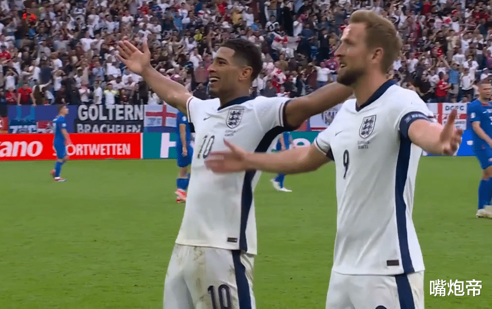 关于壮观对决：足球比赛上演绝地反击的信息