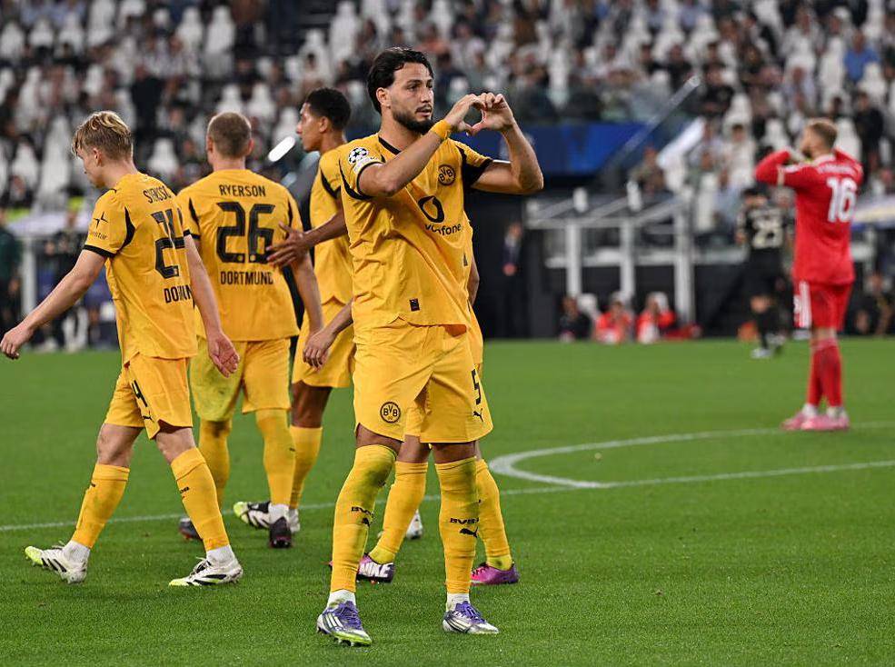 包含多特蒙德客场战平科隆,保持不败纪录!的词条 包含多特蒙德客场战平科隆,保持不败纪录!的词条