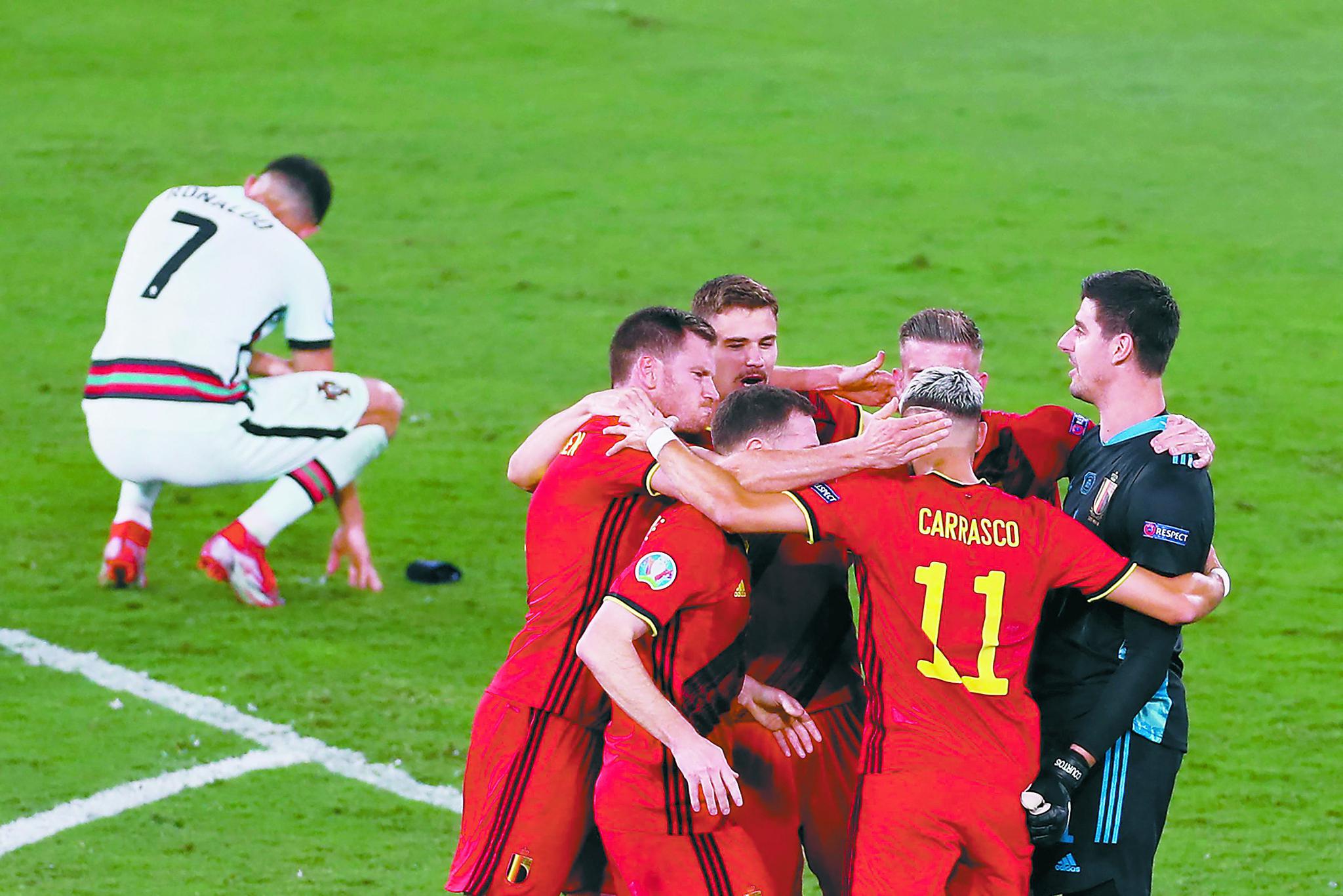 包含强强对话,豪门球队争夺胜利之战的词条 包含强强对话,豪门球队争夺胜利之战的词条