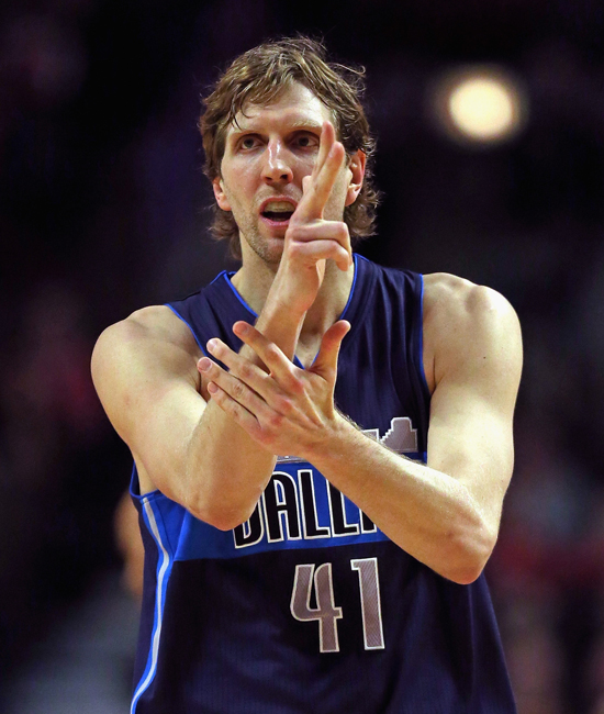 公牛大胜猛龙,取得关键胜利 公牛大胜猛龙,取得关键胜利