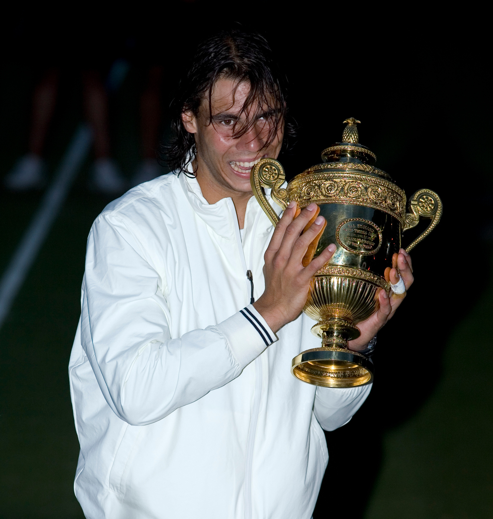 西班牙选手表现出色,夺得铁人三项冠军 西班牙选手表现出色,夺得铁人三项冠军